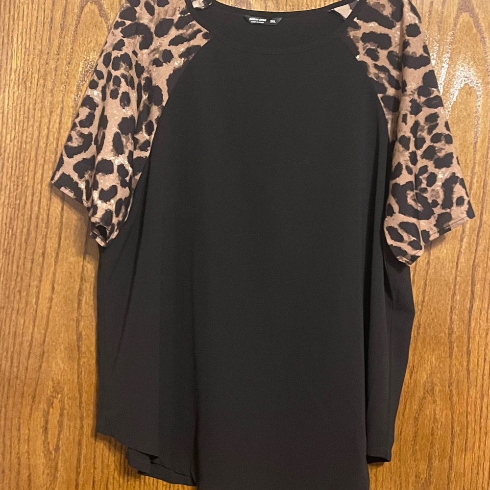 Black and Brown Leopard Print Women's Top